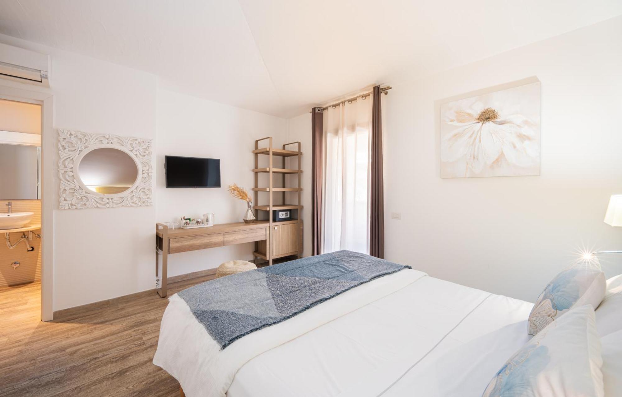 Suimi'S Hotel Villasimius Dış mekan fotoğraf